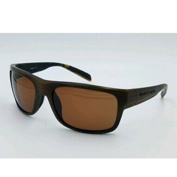 Native Ashdown Wood Polarized Sunglasses with case - Picture 4 of 5